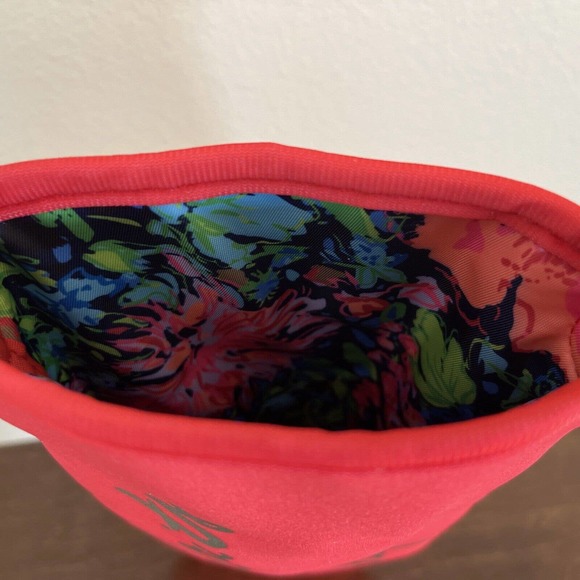 NWT Lilly Pulitzer Wine Bag Tote Ruby Red “Making Spirits Bright” - Picture 4 of 4